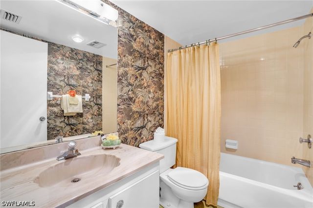 5419 Rattlesnake Hamm RD 304F, Naples, FL 34113
