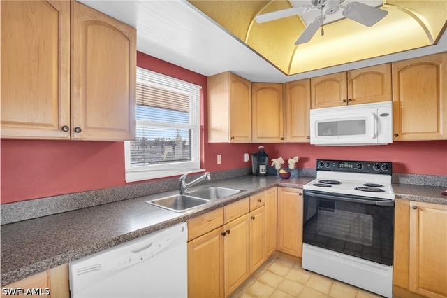 5419 Rattlesnake Hamm RD 304F, Naples, FL 34113