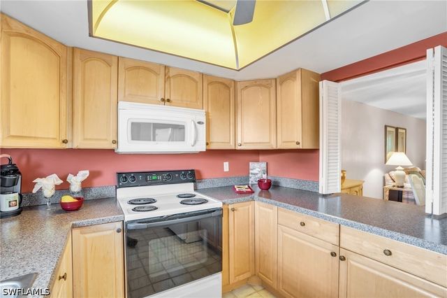 5419 Rattlesnake Hamm RD 304F, Naples, FL 34113