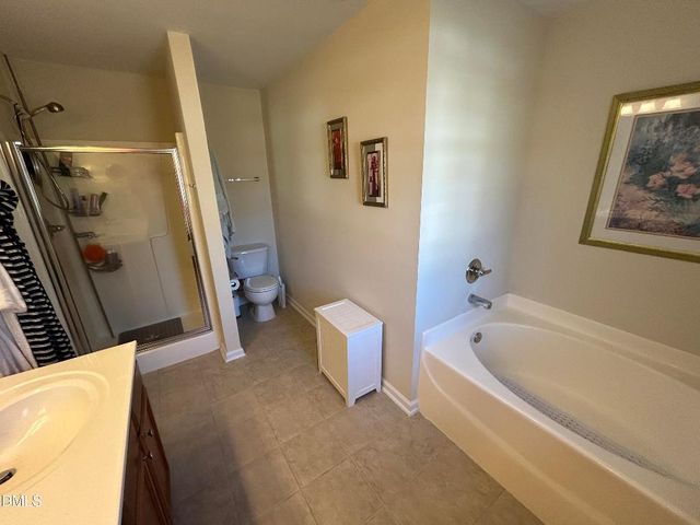 702 Village Lake Drive, Mebane, NC 27302