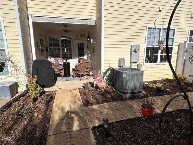 702 Village Lake Drive, Mebane, NC 27302