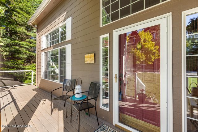 3256 E Cambridge DR, Hayden, ID 83835