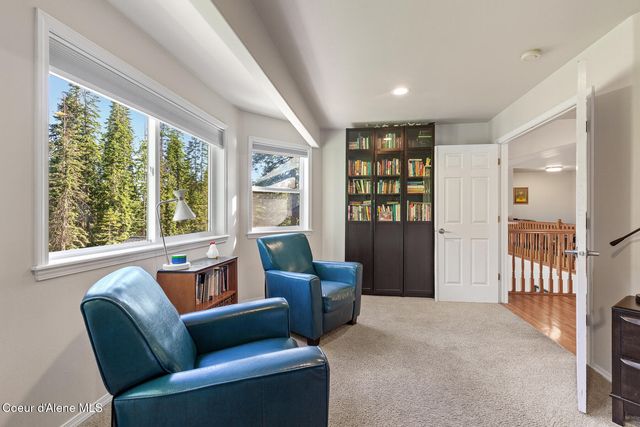 3256 E Cambridge DR, Hayden, ID 83835