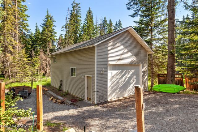 3256 E Cambridge DR, Hayden, ID 83835