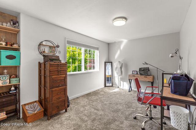 3256 E Cambridge DR, Hayden, ID 83835