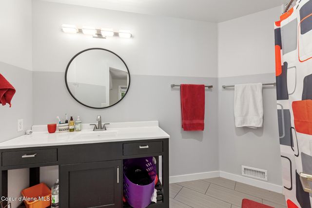 3256 E Cambridge DR, Hayden, ID 83835