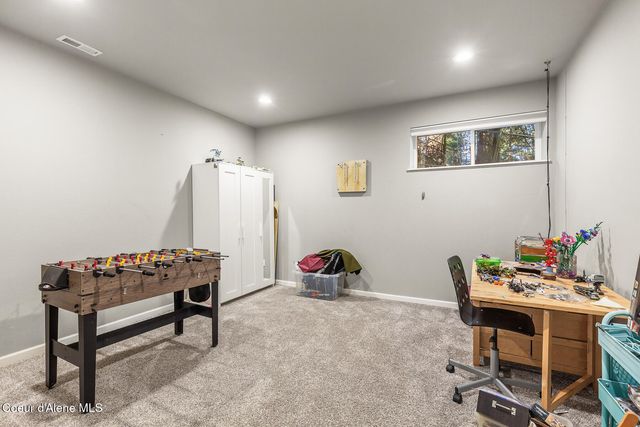 3256 E Cambridge DR, Hayden, ID 83835