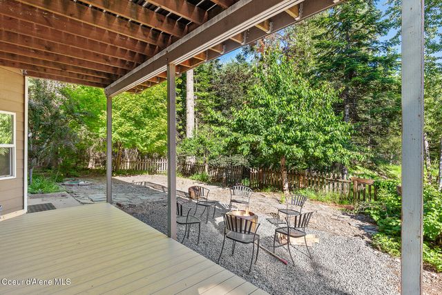 3256 E Cambridge DR, Hayden, ID 83835