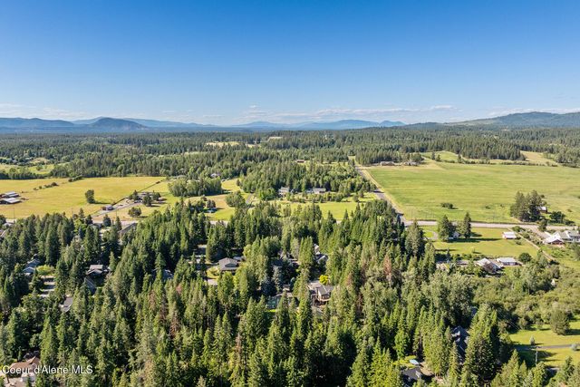 3256 E Cambridge DR, Hayden, ID 83835