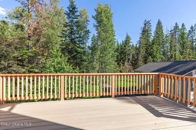 3256 E Cambridge DR, Hayden, ID 83835