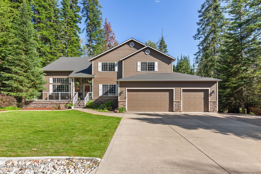 3256 E Cambridge DR, Hayden, ID 83835
