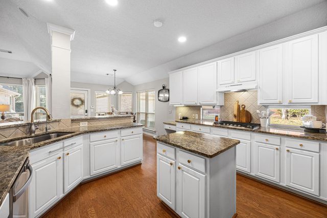 11527 Aucuba Lane, Houston, TX 77095