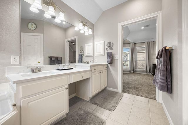 11527 Aucuba Lane, Houston, TX 77095