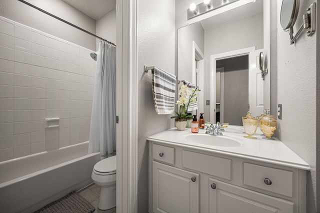 11527 Aucuba Lane, Houston, TX 77095