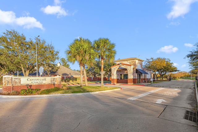 11527 Aucuba Lane, Houston, TX 77095