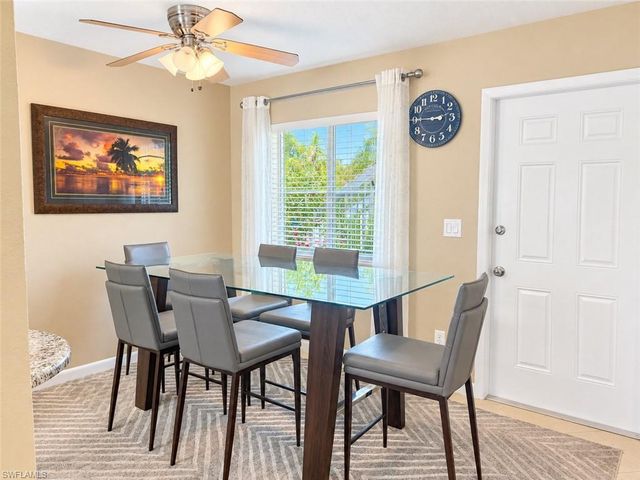 4629 Bayshore DR J3, Naples, FL 34112