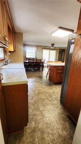 452 Fieldcrest Drive, Pittsburg, KS 66762