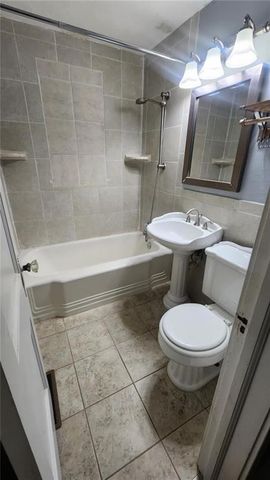 452 Fieldcrest Drive, Pittsburg, KS 66762