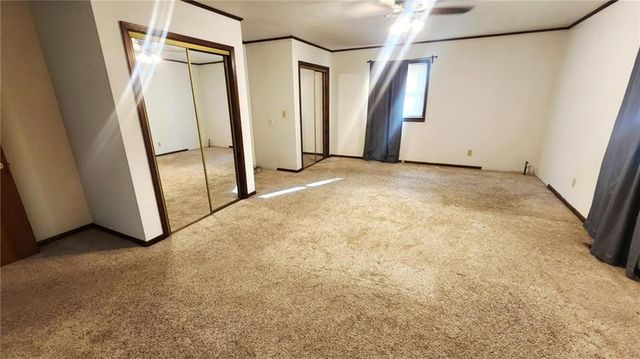 452 Fieldcrest Drive, Pittsburg, KS 66762