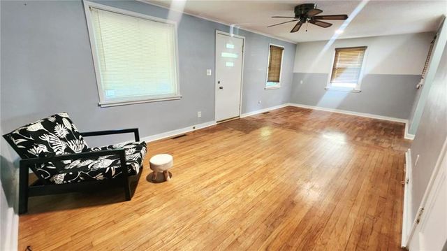 452 Fieldcrest Drive, Pittsburg, KS 66762