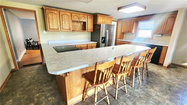 452 Fieldcrest Drive, Pittsburg, KS 66762