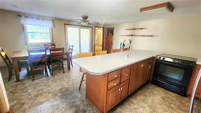 452 Fieldcrest Drive, Pittsburg, KS 66762