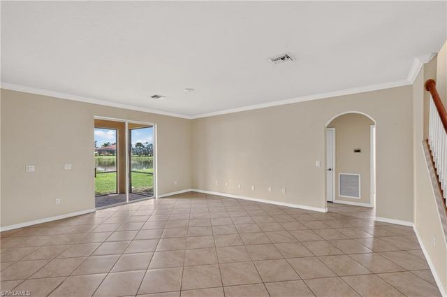 3576 Valle Santa CIR, Cape Coral, FL 33909