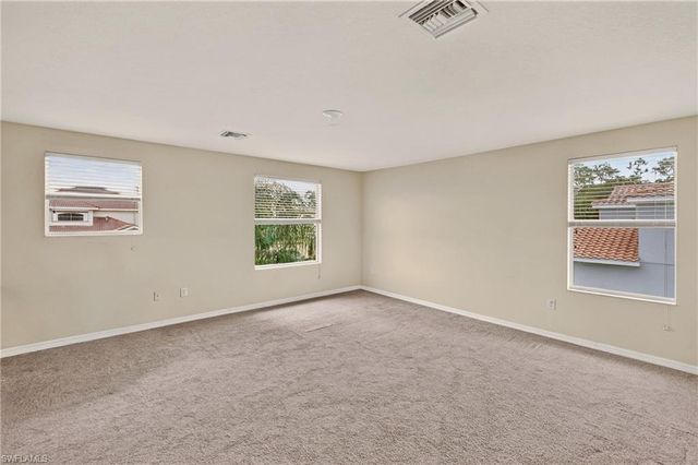 3576 Valle Santa CIR, Cape Coral, FL 33909