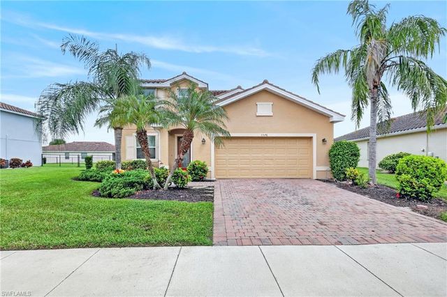 3576 Valle Santa CIR, Cape Coral, FL 33909