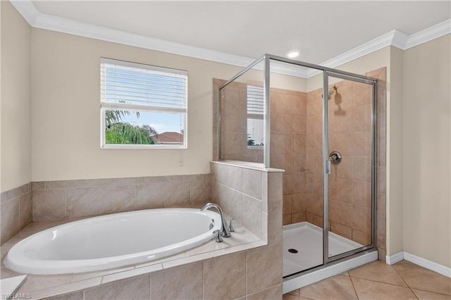 3576 Valle Santa CIR, Cape Coral, FL 33909