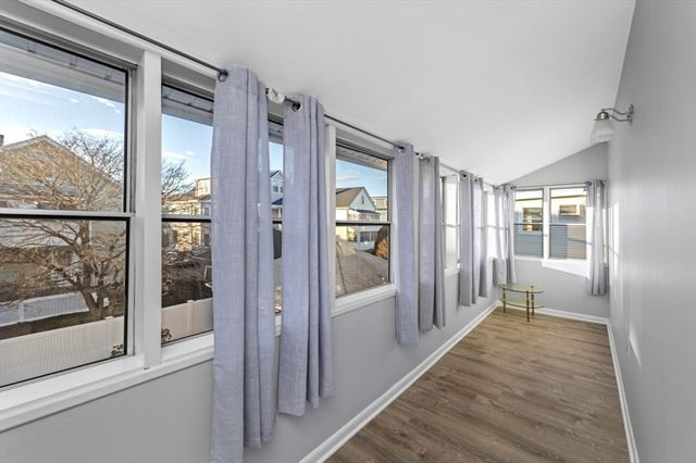 14 Saint Marys Street 2, Watertown, MA 02472