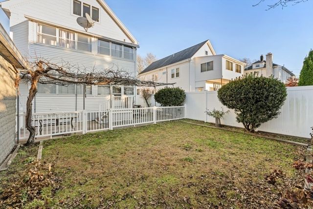 14 Saint Marys Street 2, Watertown, MA 02472