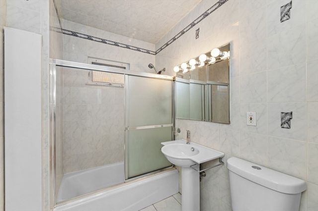 14 Saint Marys Street 2, Watertown, MA 02472