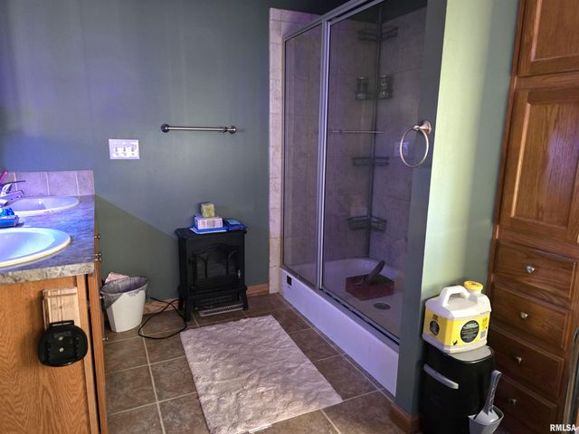 13960 Meridian Road, Carterville, IL 62918