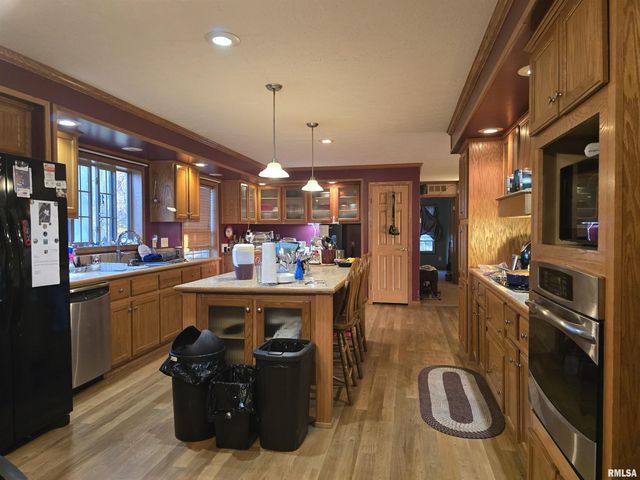 13960 Meridian Road, Carterville, IL 62918