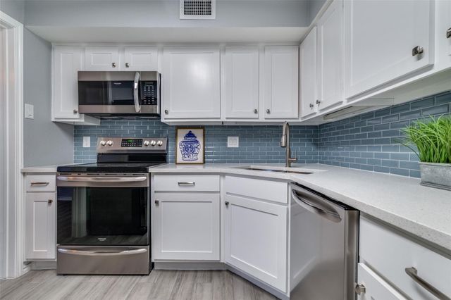 15151 Berry Trail 1208, Dallas, TX 75248