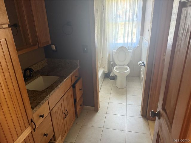 50436 Spruce Drive, Chesterfield Township, MI 48047