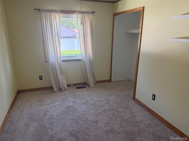 50436 Spruce Drive, Chesterfield Township, MI 48047