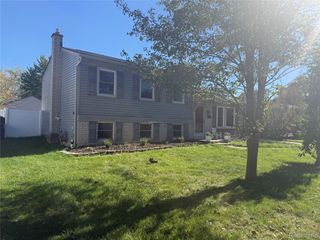 50436 Spruce Drive, Chesterfield Township, MI 48047