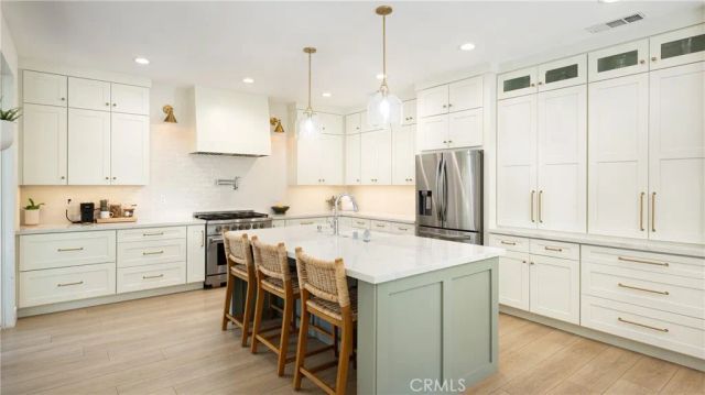 9 Kyle Court, Ladera Ranch, CA 92694
