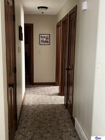 1228 N Maine Avenue, York, NE 68467