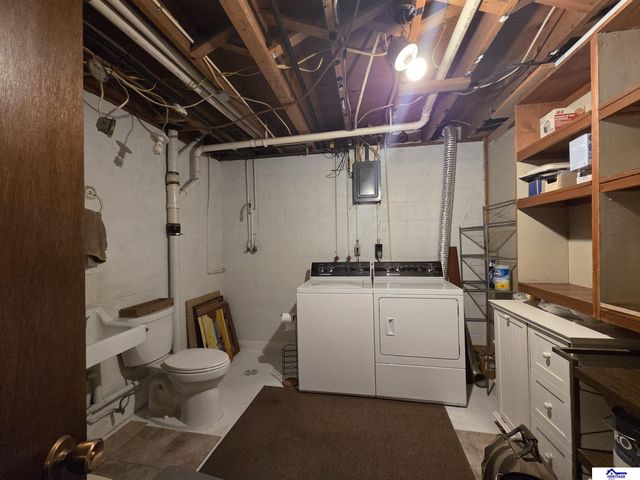 1228 N Maine Avenue, York, NE 68467