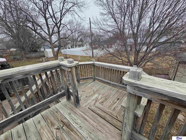 1228 N Maine Avenue, York, NE 68467