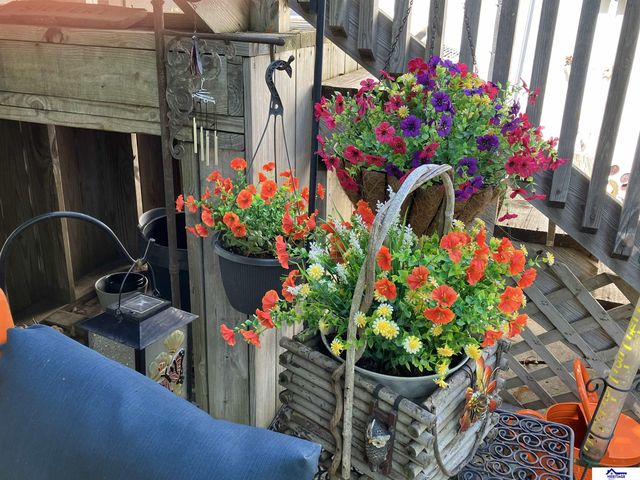 1228 N Maine Avenue, York, NE 68467