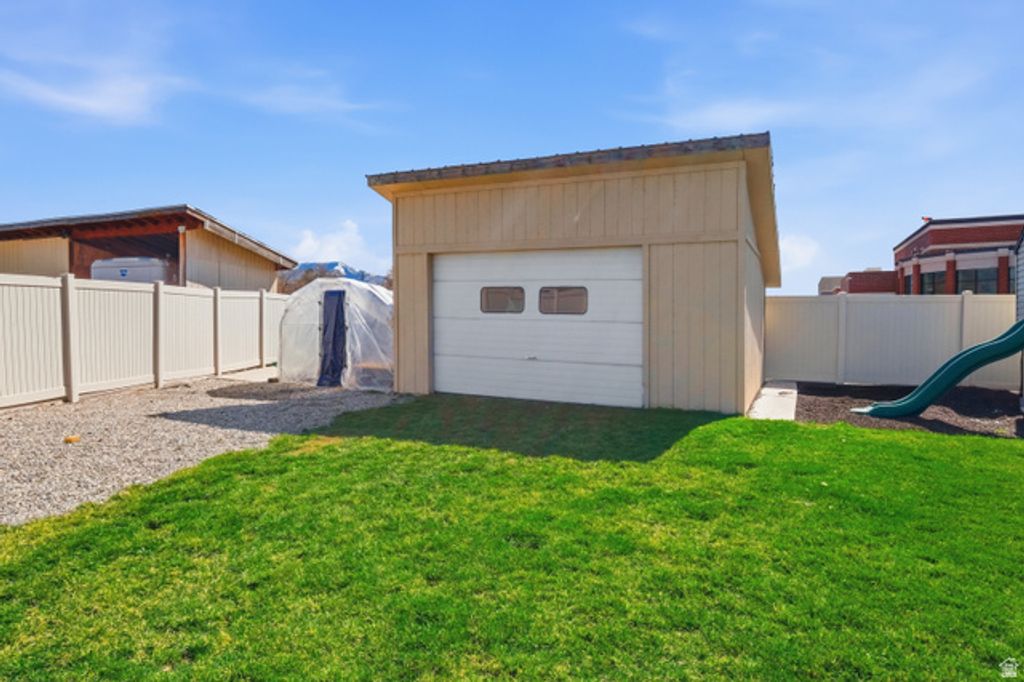Image 37 of property listing at 860 W 2980 S, Nibley, UT 84321