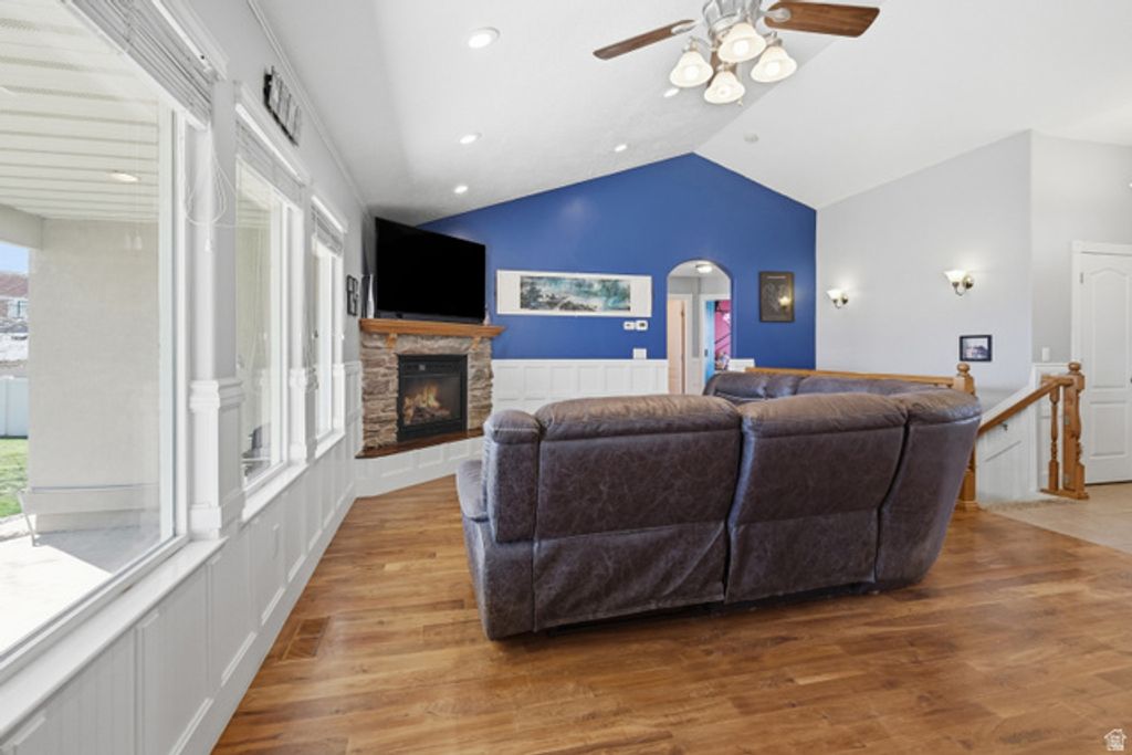 Image 5 of property listing at 860 W 2980 S, Nibley, UT 84321