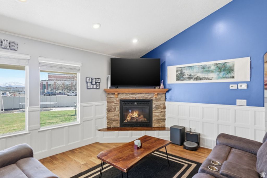 Image 7 of property listing at 860 W 2980 S, Nibley, UT 84321