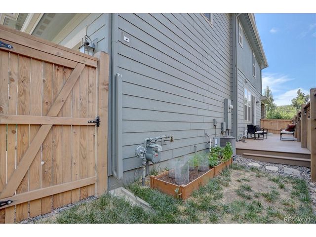 11279 E 25th Dr, Aurora, CO 80010