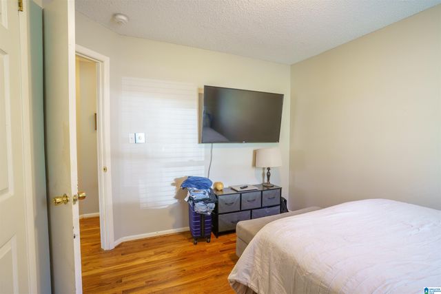 2105 5TH PLACE NE, Center Point, AL 35215