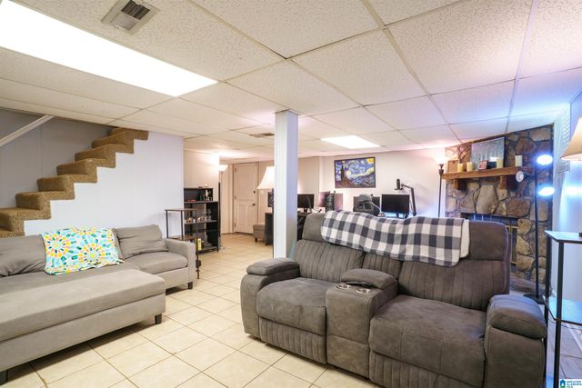 2105 5TH PLACE NE, Center Point, AL 35215